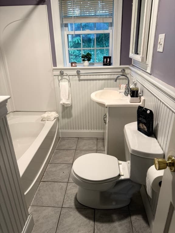 Single Family Residence at 8 Warren Road, Auburn MA 01501, Auburn, photo 17 of 25