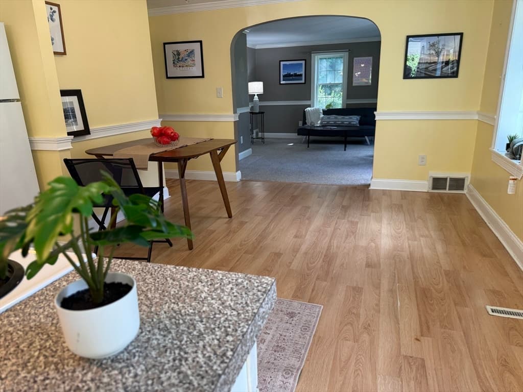 Single Family Residence at 8 Warren Road, Auburn MA 01501, Auburn, photo 7 of 25