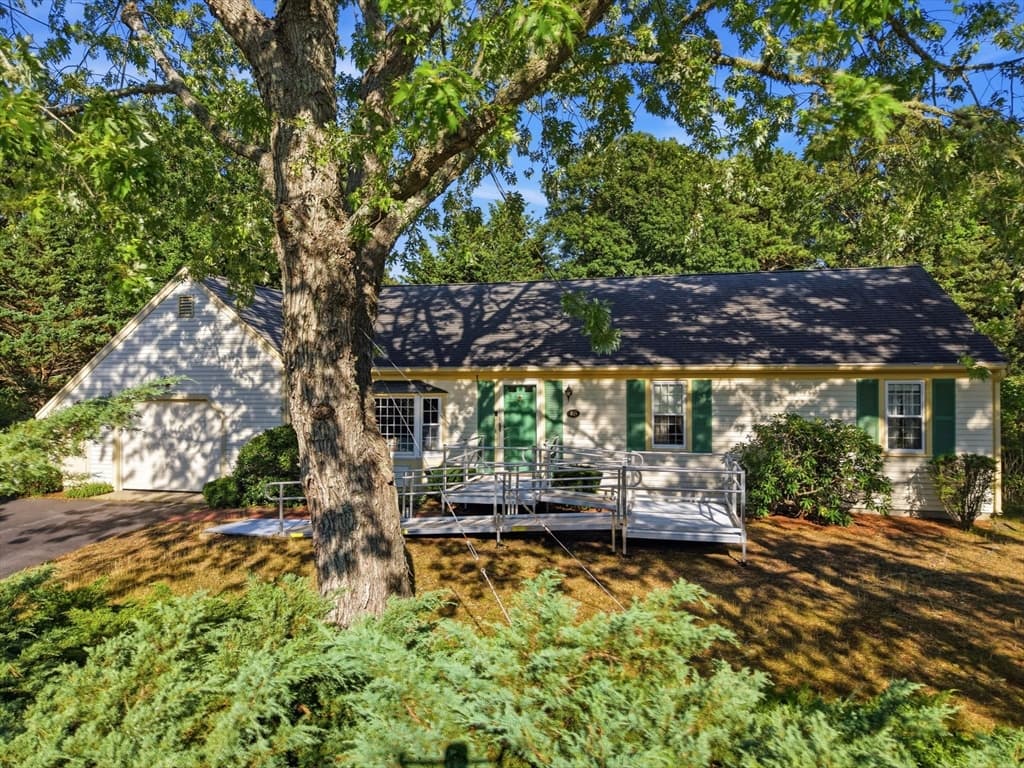 46 4 Seasons Dr, Yarmouth MA 02664 photo 2