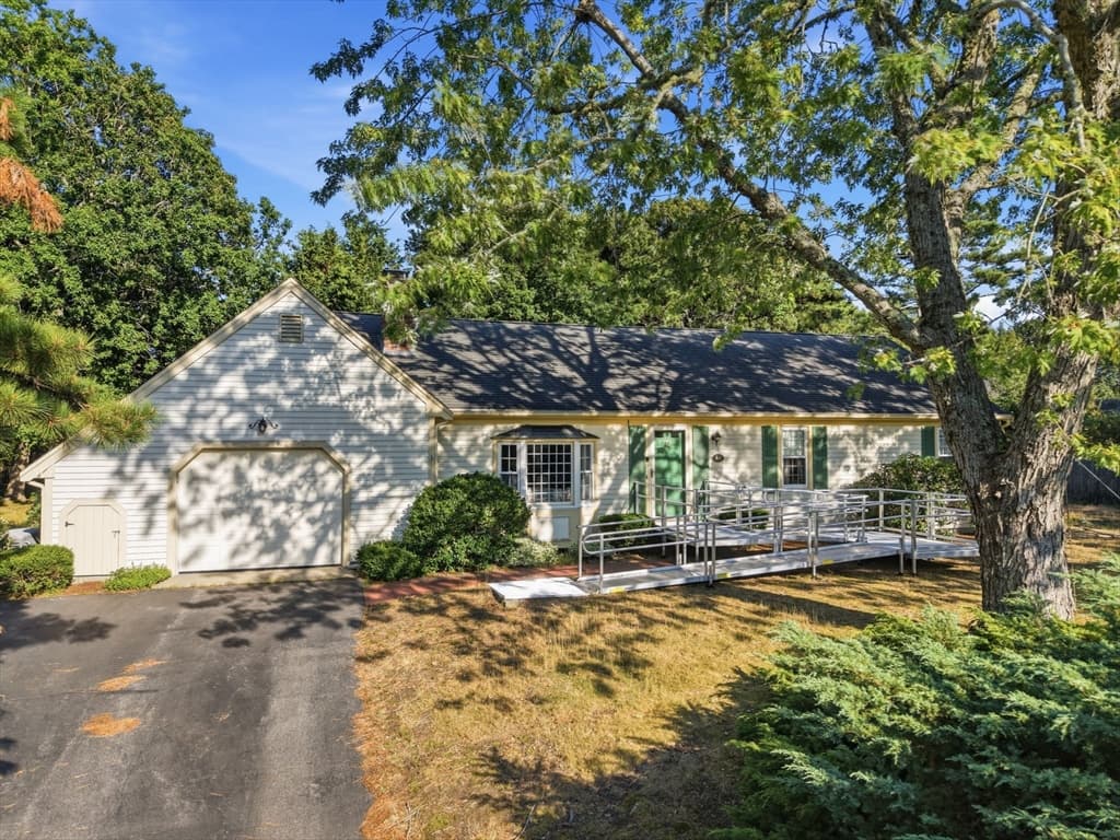 46 4 Seasons Dr, Yarmouth MA 02664 photo 3
