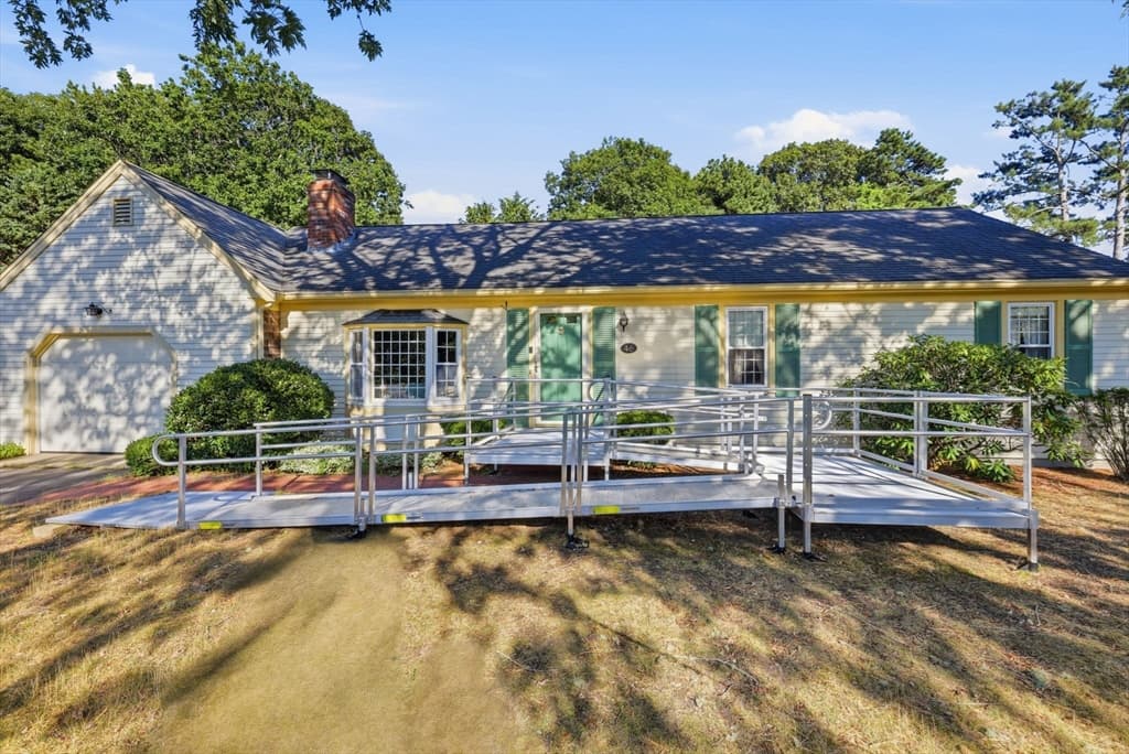 46 4 Seasons Dr, Yarmouth MA 02664