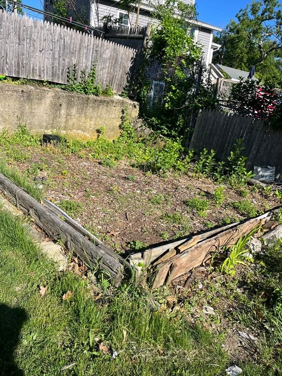 576 Sea St, Quincy MA 02169 photo 4
