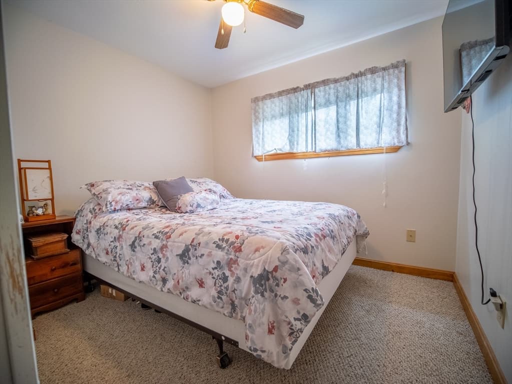 27 Clems Way, Acushnet MA 02743 photo 11