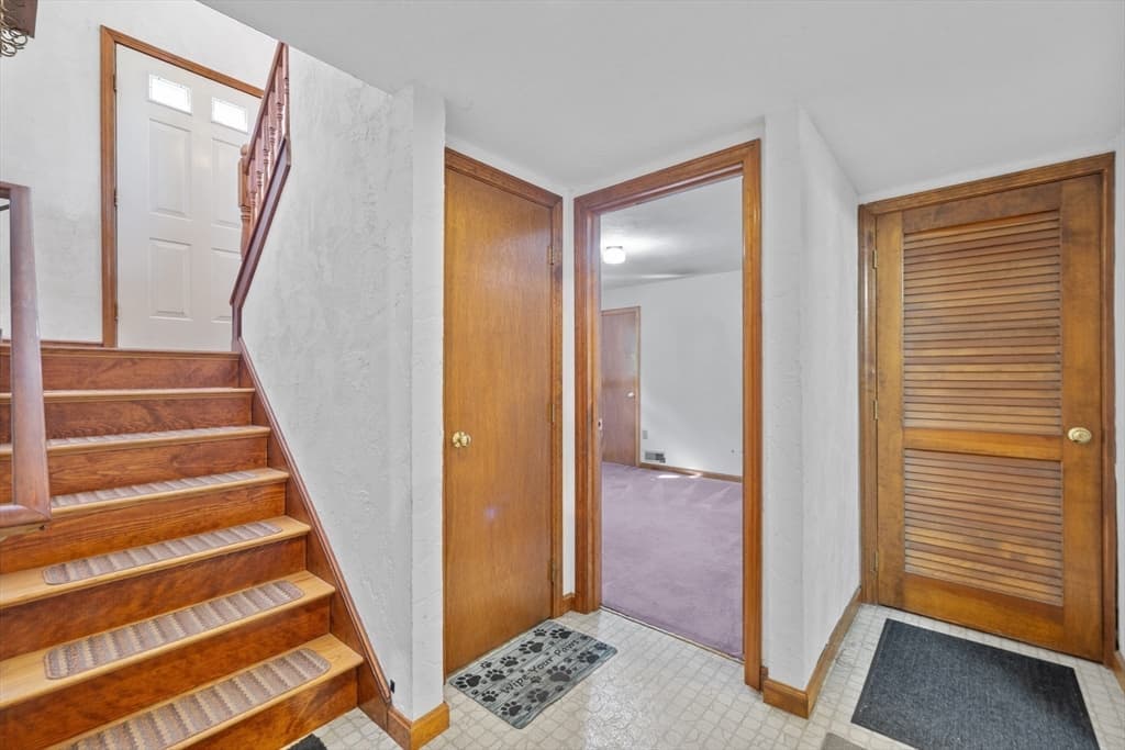 129 Forest St, Franklin MA 02038 photo 16