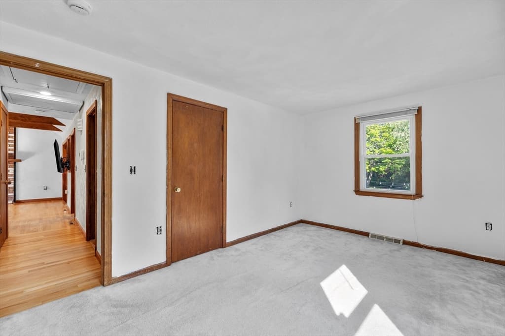129 Forest St, Franklin MA 02038 photo 11