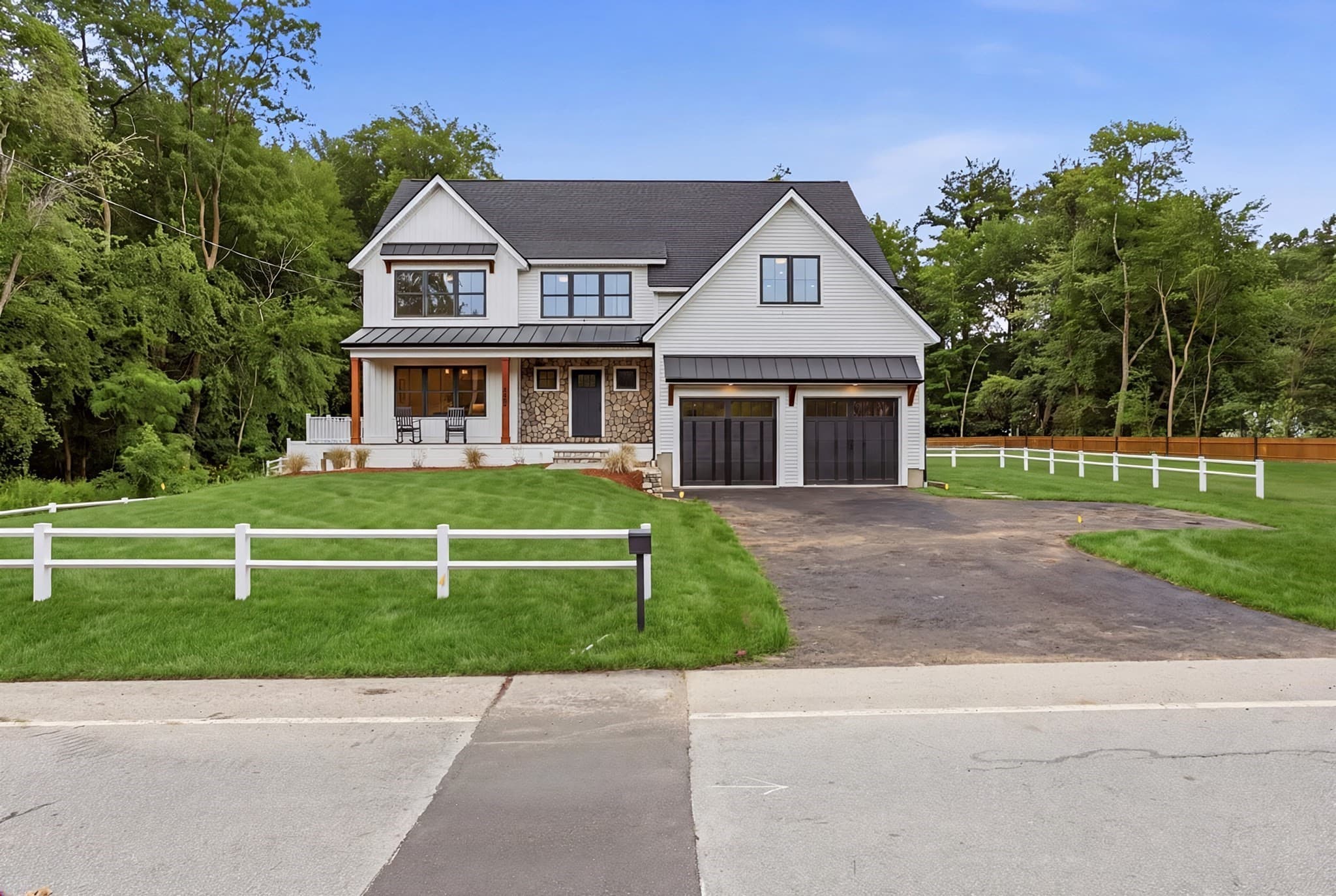Single Family Residence at 158 Lake St, Wilmington MA 01887, Wilmington, photo 3 of 32