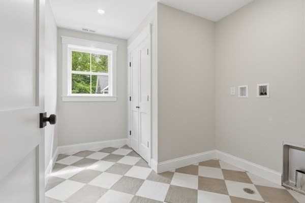 Single Family Residence at 158 Lake St, Wilmington MA 01887, Wilmington, photo 28 of 32