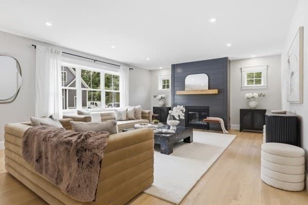 Single Family Residence at 158 Lake St, Wilmington MA 01887, Wilmington, photo 15 of 32