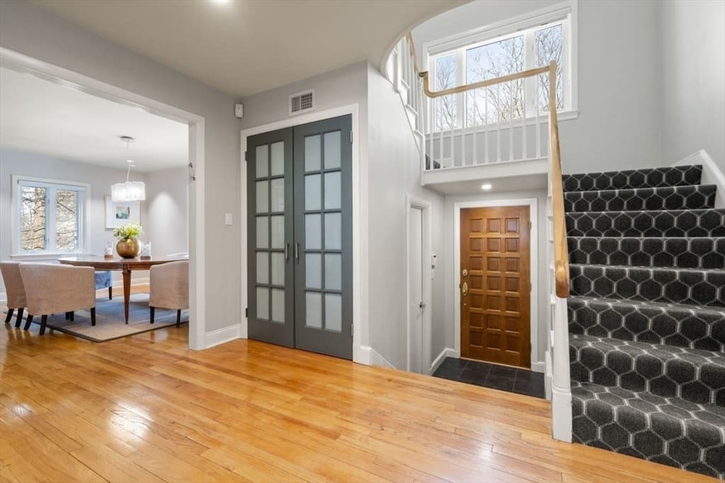 52 Clinton Road, Brookline MA 02445 photo 6