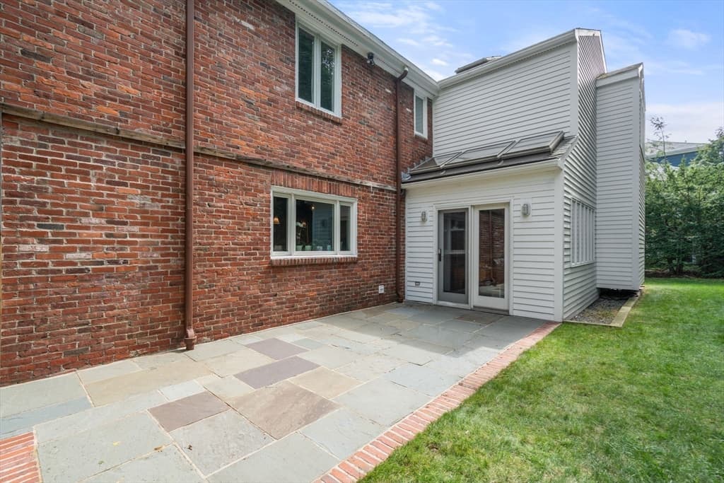 52 Clinton Road, Brookline MA 02445 photo 31