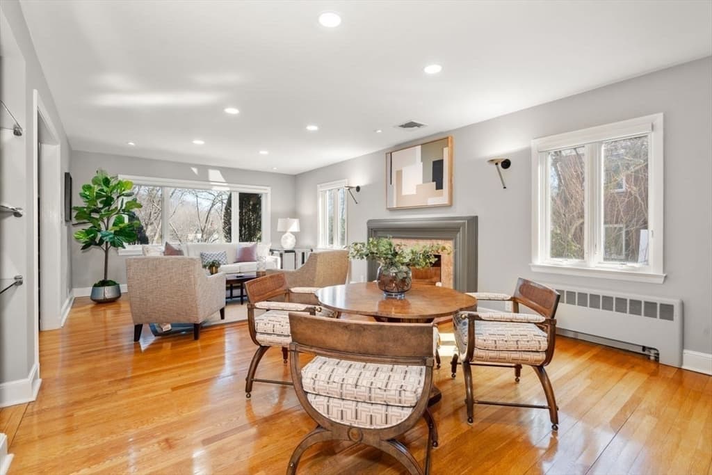 52 Clinton Road, Brookline MA 02445 photo 4