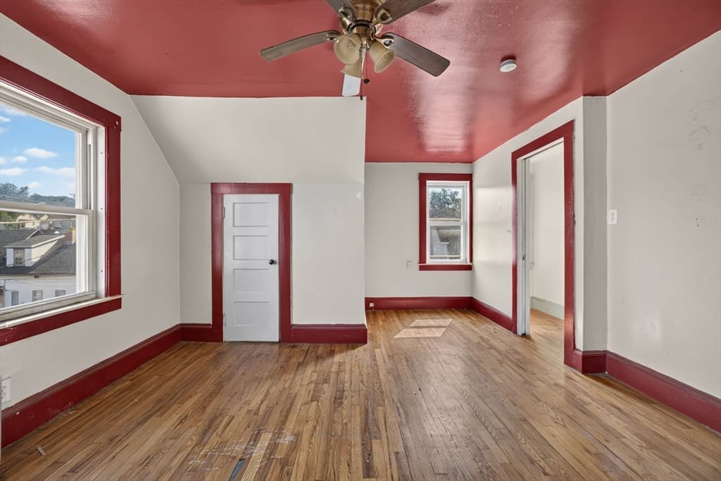 37 Fourth St, Lowell MA 01850 photo 34