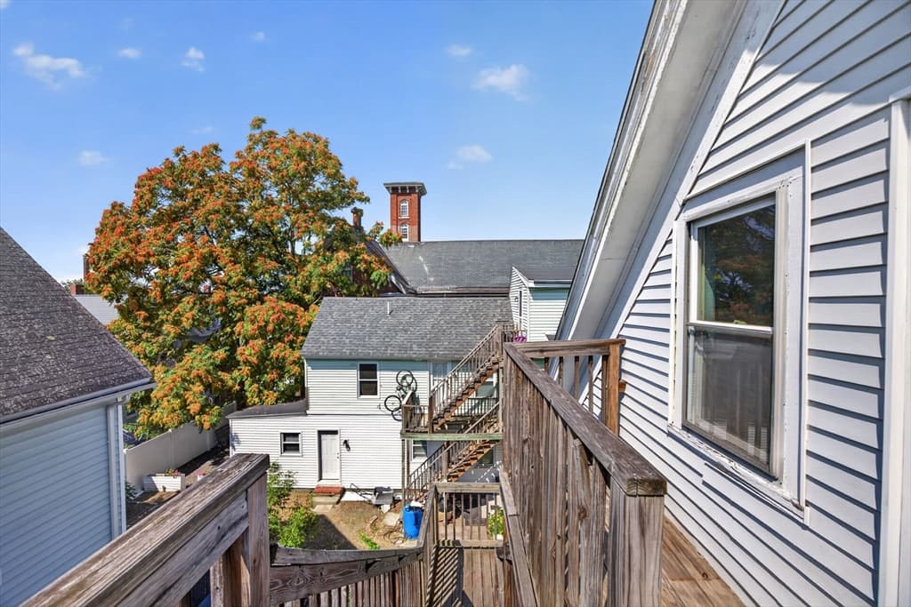 37 Fourth St, Lowell MA 01850 photo 39