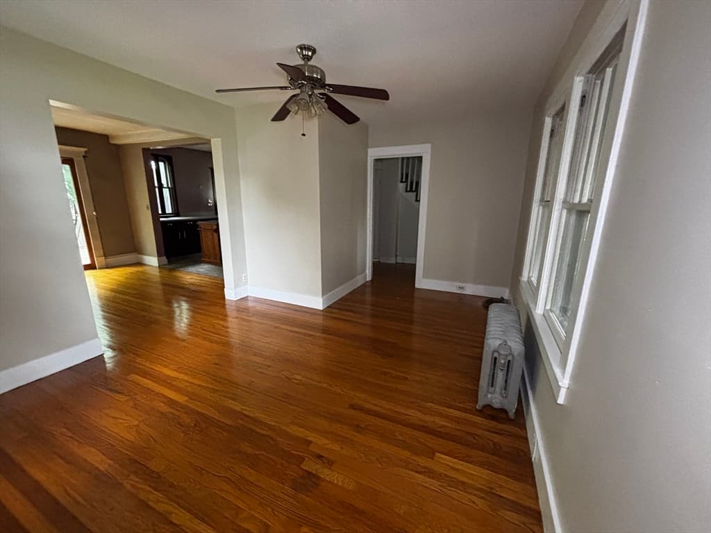 109 Kingsley St, Springfield MA 01104 photo 6