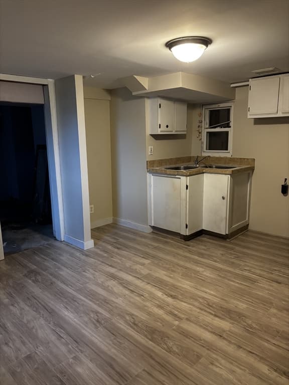 109 Kingsley St, Springfield MA 01104 photo 21