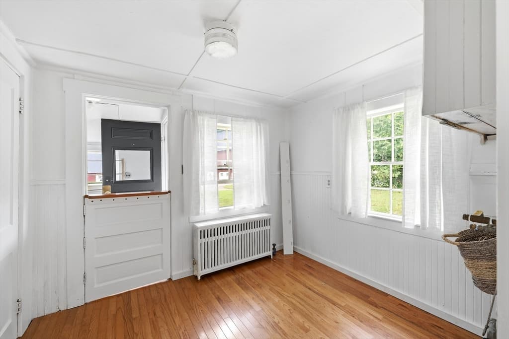 176 Sherburne Ave, Tyngsborough MA 01879 photo 7