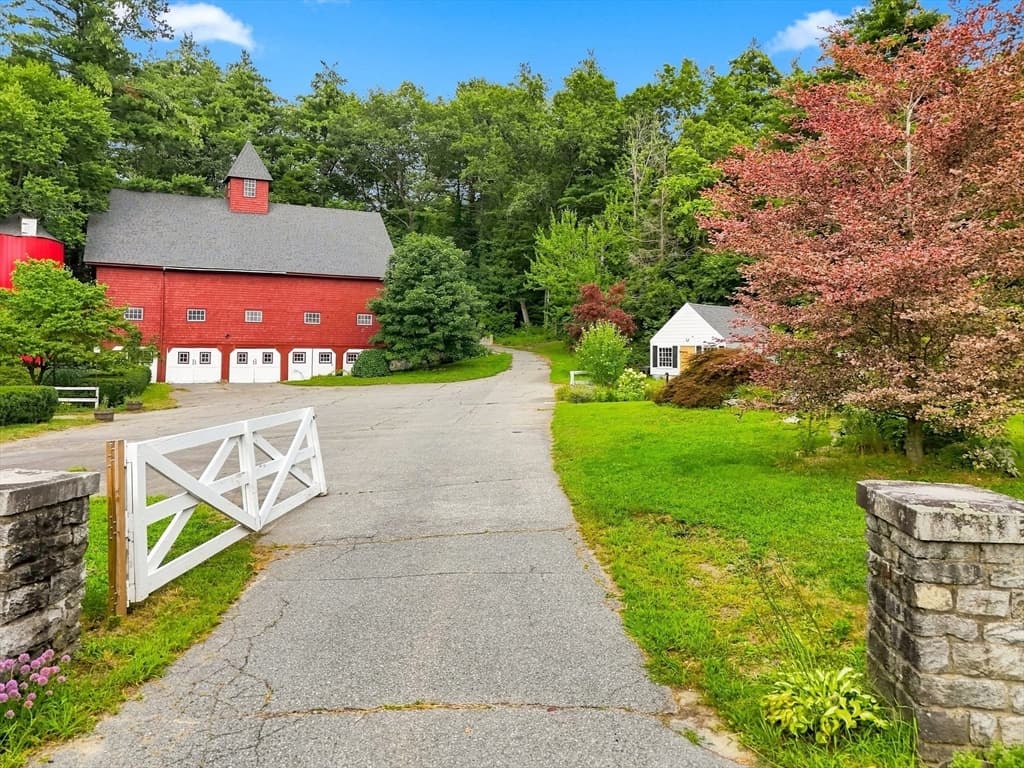 176 Sherburne Ave, Tyngsborough MA 01879 photo 41