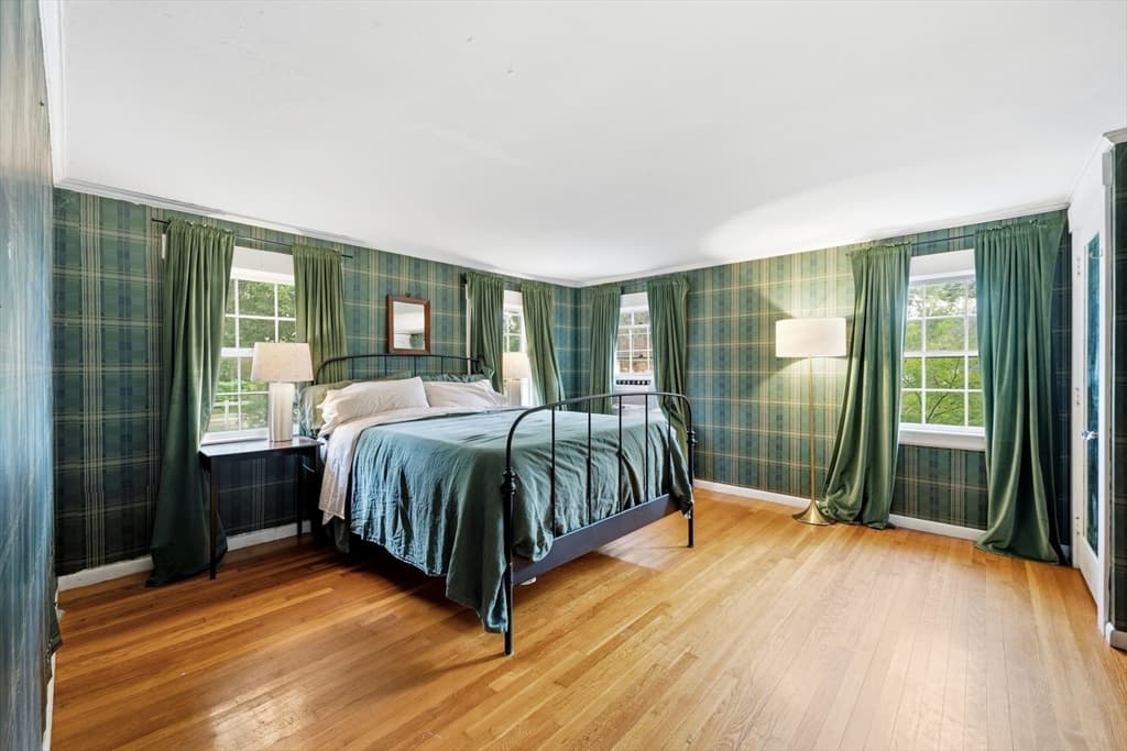 176 Sherburne Ave, Tyngsborough MA 01879 photo 8