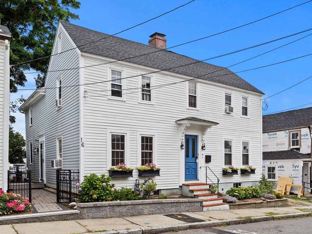 16 Warren St # 16, Newburyport MA 01950
