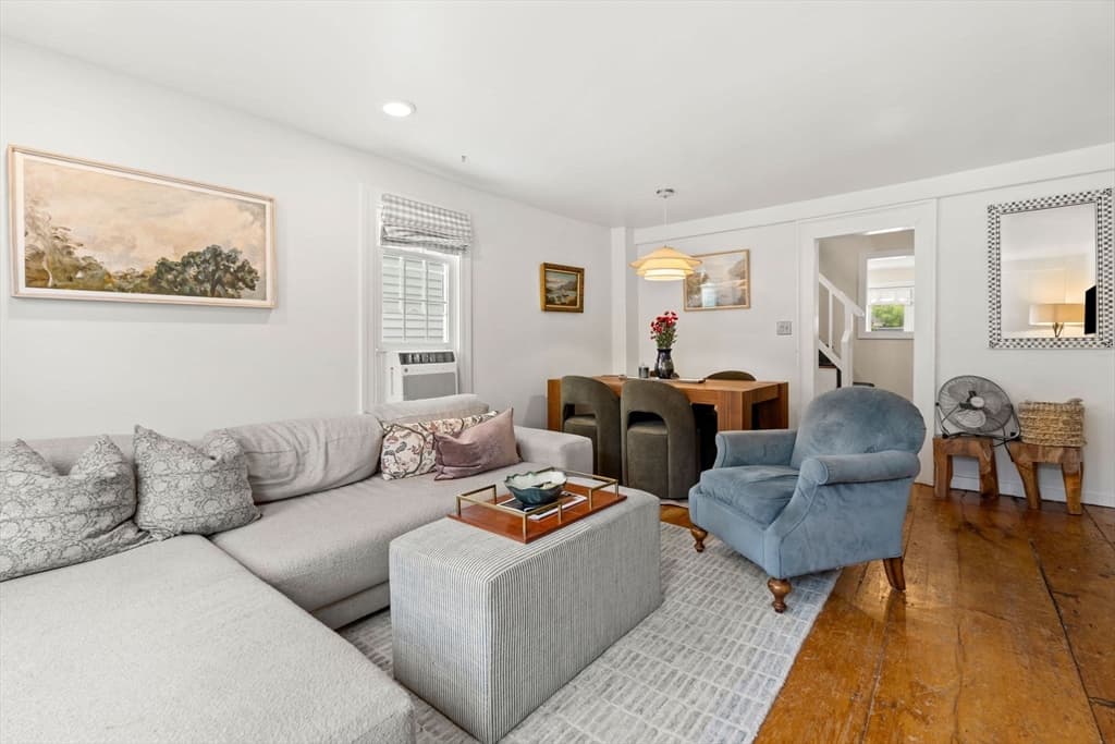 16 Warren St # 16, Newburyport MA 01950 photo 8