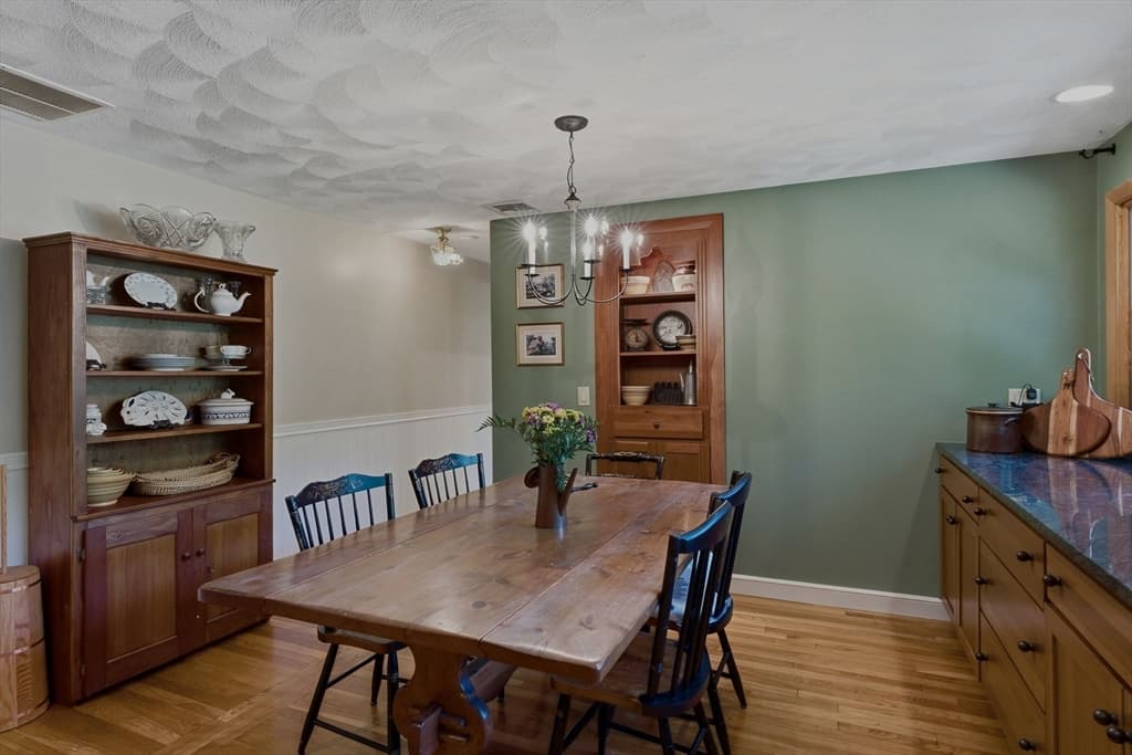41 Brook Street, Wakefield MA 01880 photo 8