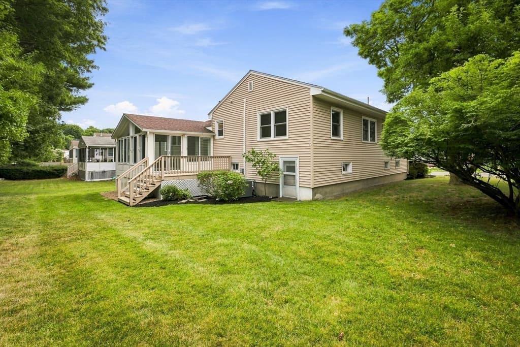 48 Auburndale Road, Marblehead MA 01945 photo 5