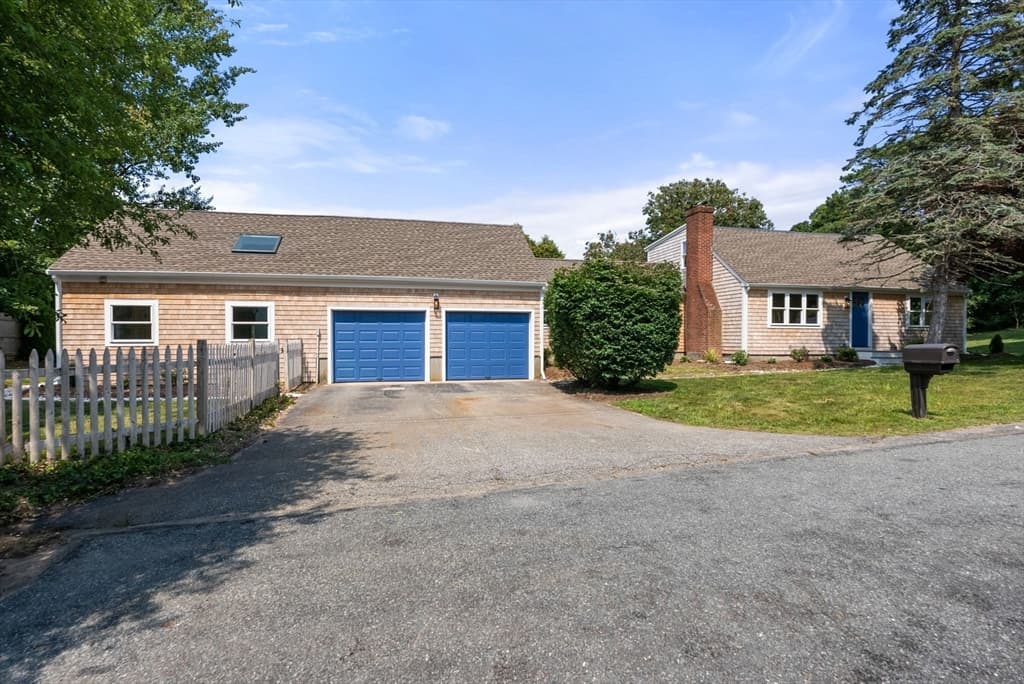 20-22 Glendale Lane, Harwich MA 02645 photo 2