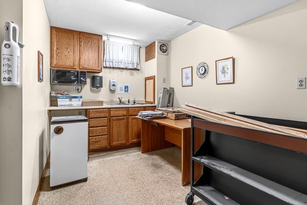 241 College Hwy, Southampton MA 01073 photo 13