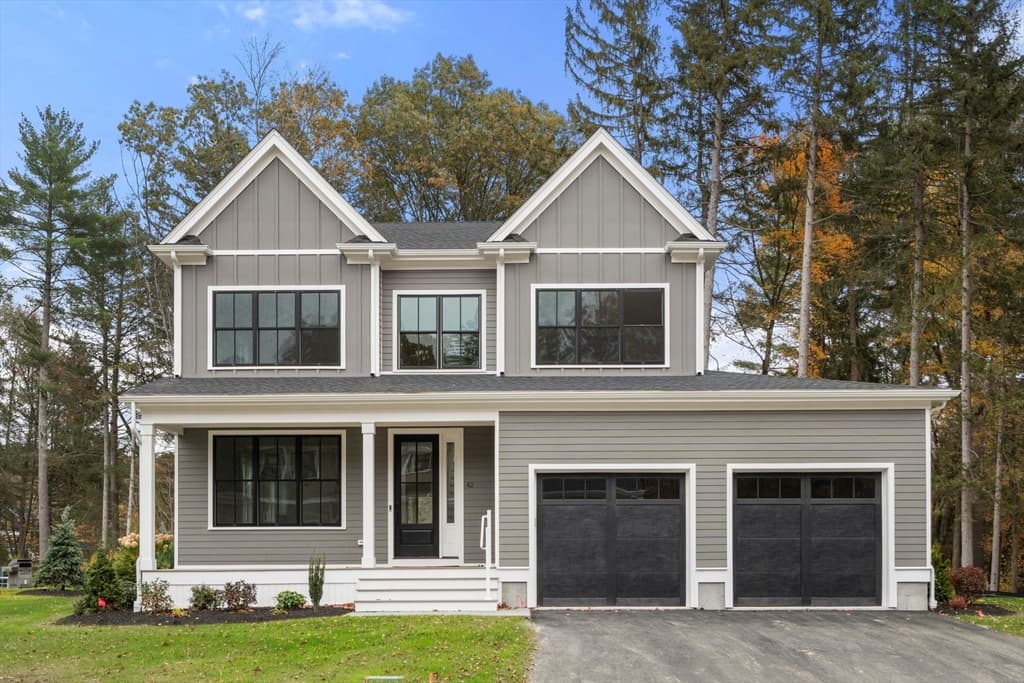 44 Country Farm Road, Framingham MA 01701