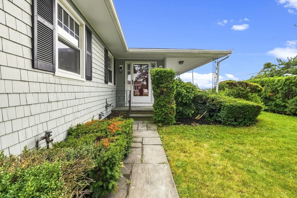 60 Sable Ave, Dartmouth MA 02747 photo 32