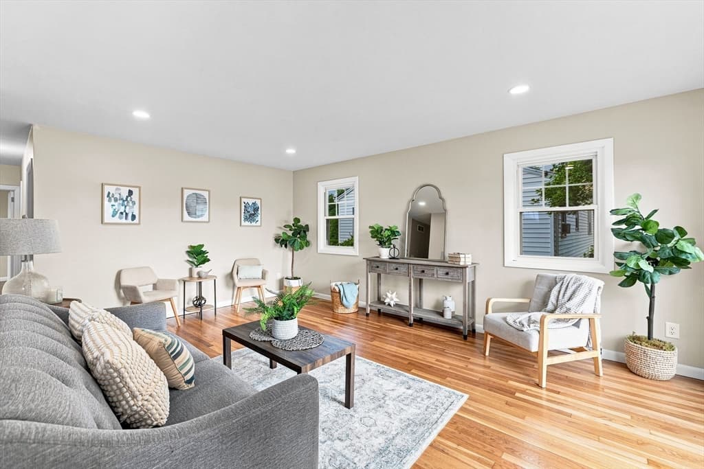 60 Sable Ave, Dartmouth MA 02747 photo 4