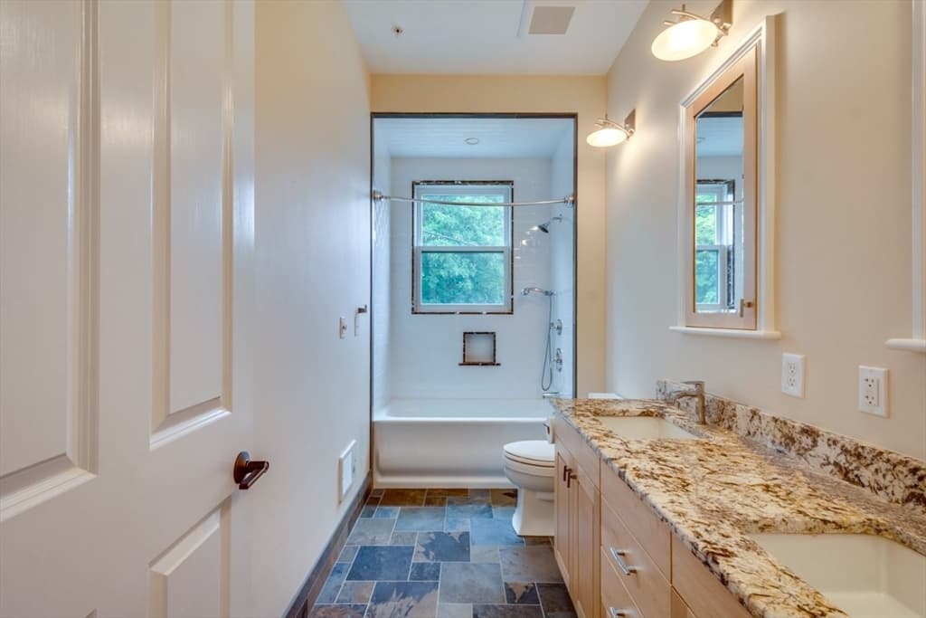 10 Boylston Pl # 10, Boston MA 02130 photo 12