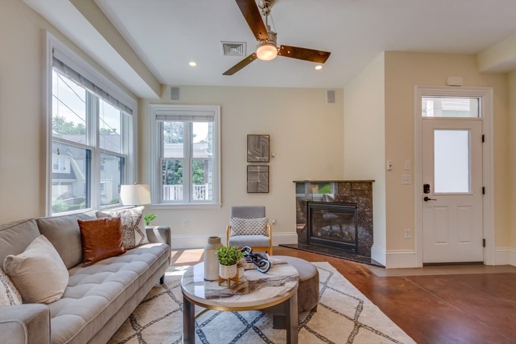 10 Boylston Pl # 10, Boston MA 02130 photo 3
