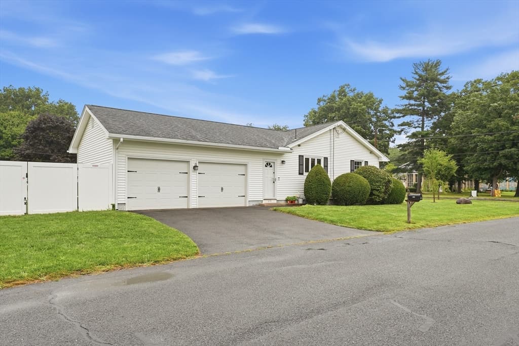 478 Western Ave, Westfield MA 01085 photo 6