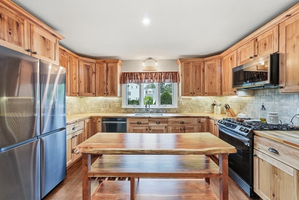 478 Western Ave, Westfield MA 01085 photo 12