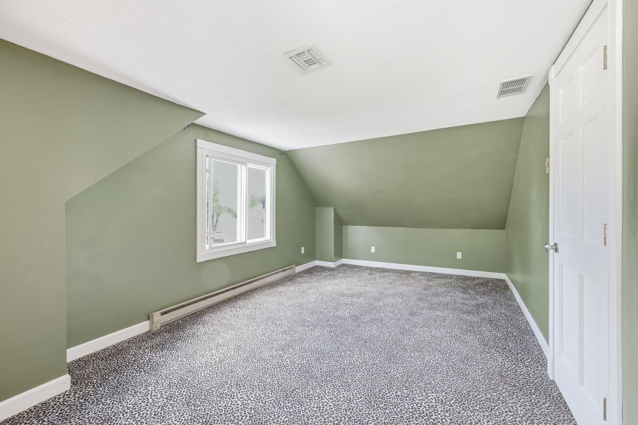 Single Family Residence at 71 Ogden St, Springfield MA 01151, Springfield, photo 24 of 34