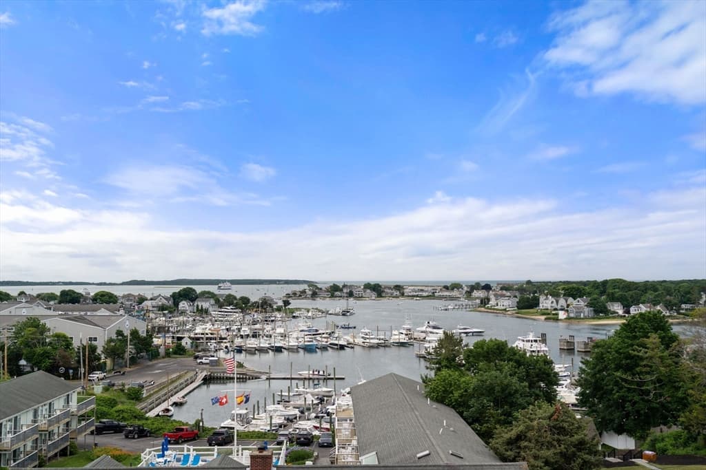 89 Lewis Bay Rd # 202, Barnstable MA 02601