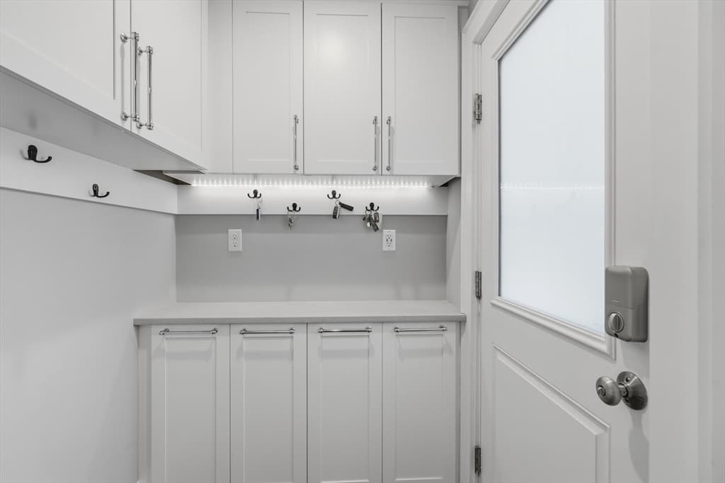 66 Damon Rd, Medford MA 02155 photo 12