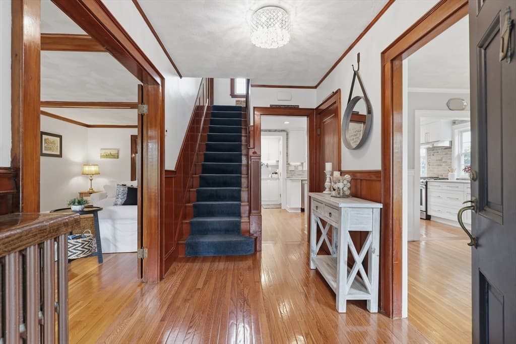 66 Damon Rd, Medford MA 02155 photo 3