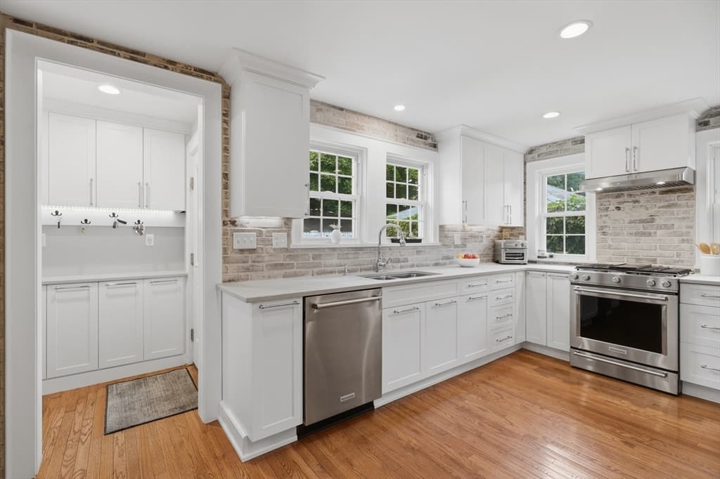 66 Damon Rd, Medford MA 02155 photo 11
