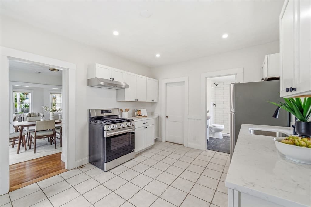 37 Bettinson, Everett MA 02149 photo 18