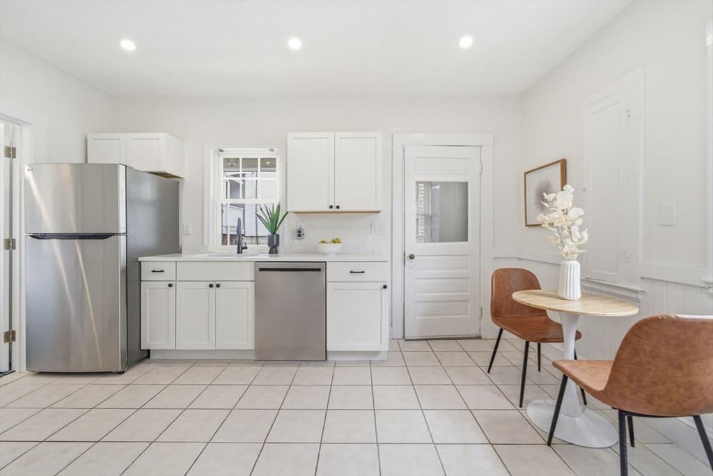 37 Bettinson, Everett MA 02149 photo 15