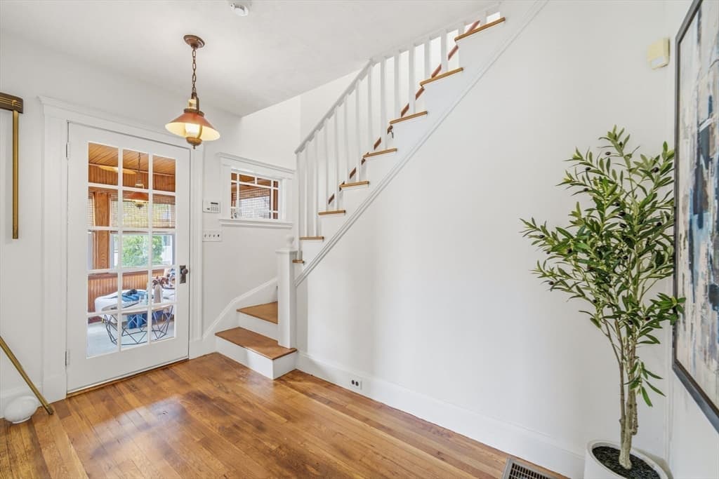 37 Bettinson, Everett MA 02149 photo 4