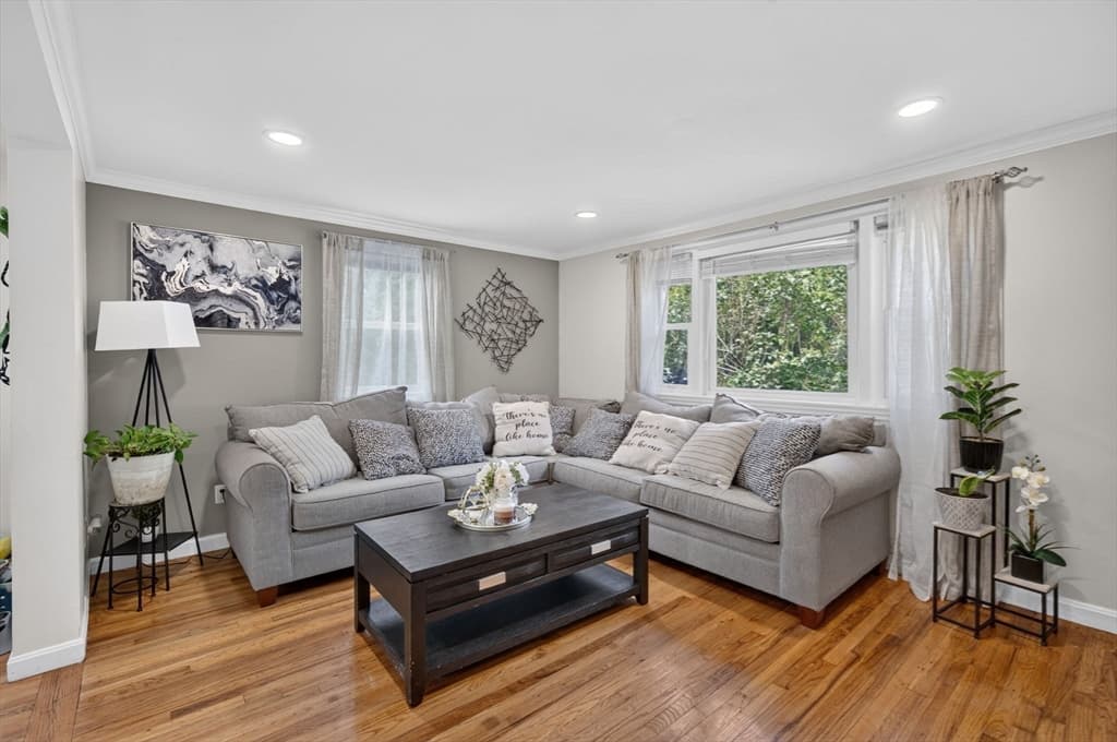193 Pond St, Randolph MA 02368 photo 6