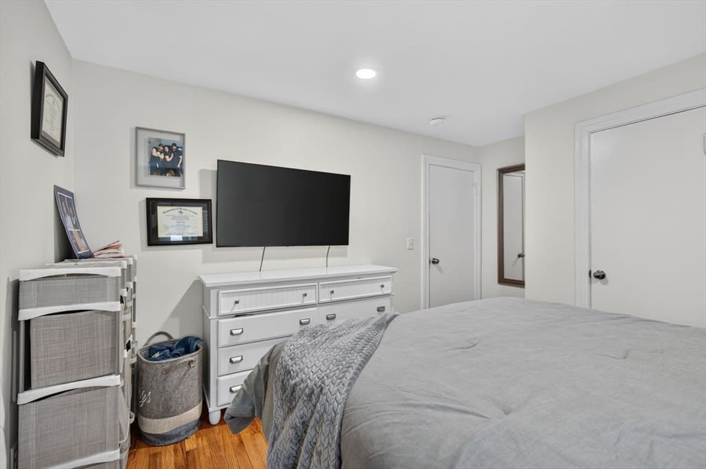 193 Pond St, Randolph MA 02368 photo 10