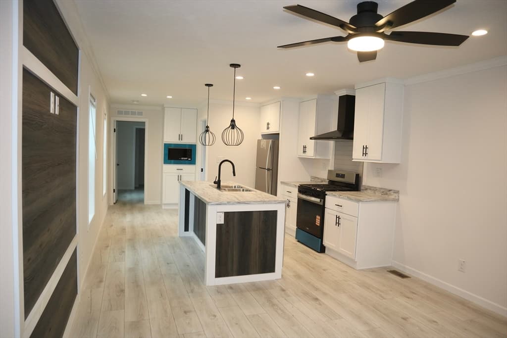 1346 Newport Ave # B22, Attleboro MA 02703 photo 3