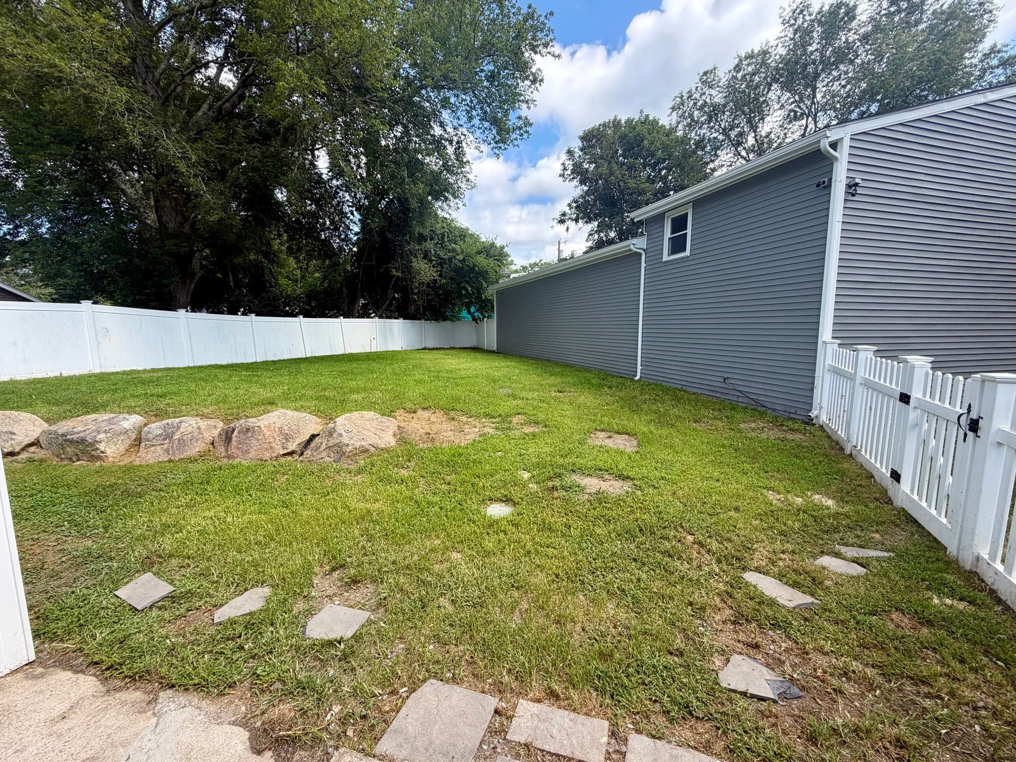 Single Family Residence at 5 Rock St, Westport MA 02790, Westport, photo 19 of 27
