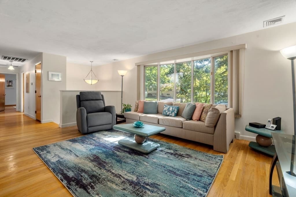 6 Johnson Rd, Sharon MA 02067 photo 5