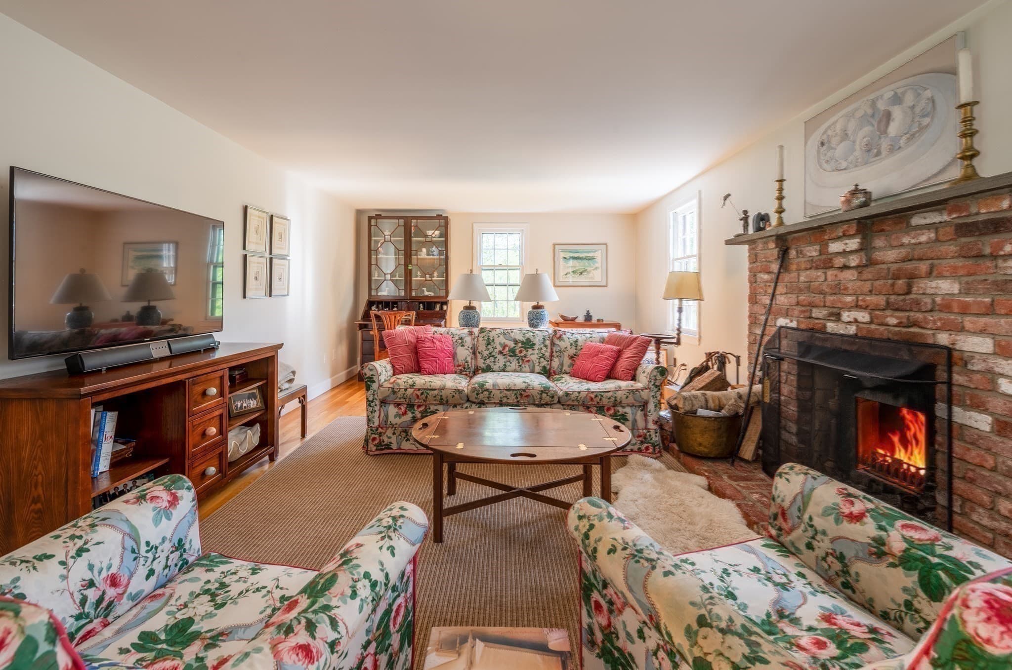 Single Family Residence at 494 Asbury St, Hamilton MA 01936, Hamilton, photo 8 of 42