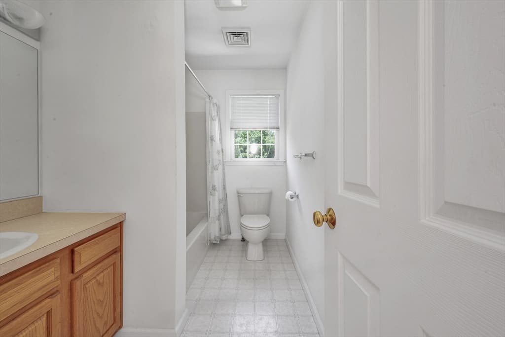 22 Winter St, Holbrook MA 02343 photo 26